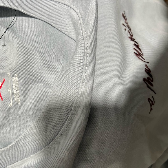 Jordan Collaboration with A Ma Maniere Gray Long Sleeve Tee, New size XL - Picture 5 of 5